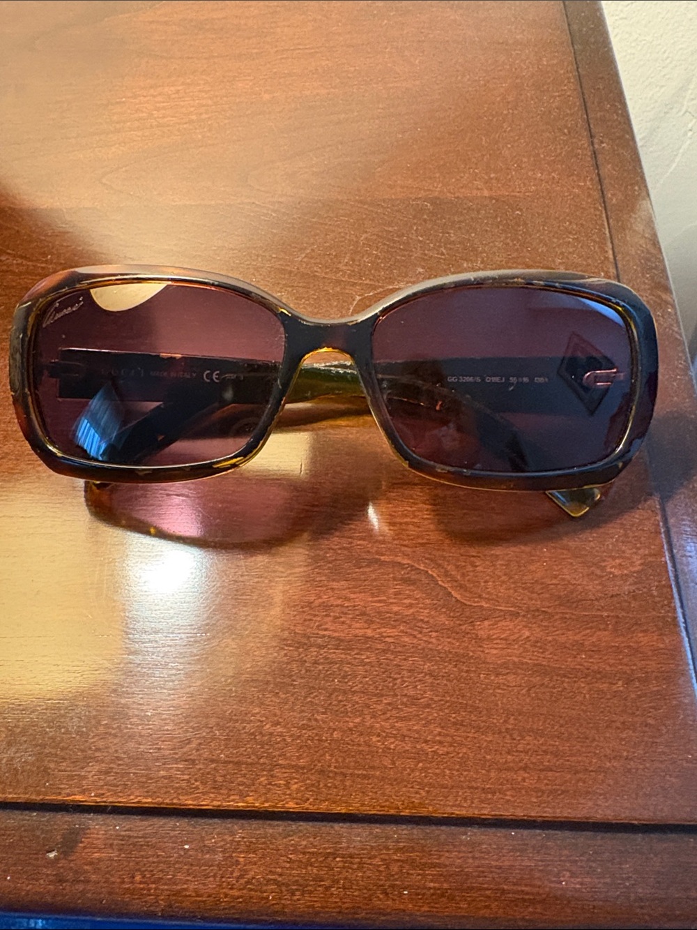 Gucci Vintage Women’s Tortoiseshell Sunglasses - Brown Lenses